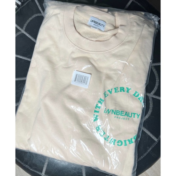 NWT INNBEAUTY Project Sweatshirt one size - Picture 2 of 3